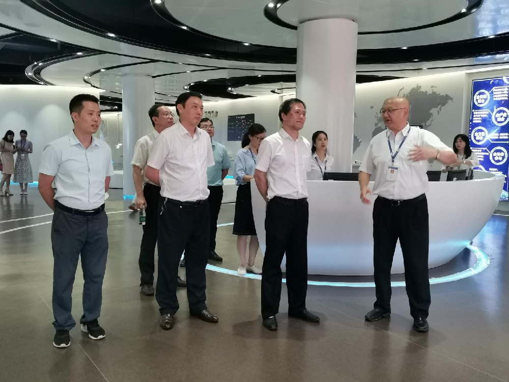 江西省科協(xié)黨組書(shū)記、副主席羅瑩蒞臨憶源科技調(diào)研指導(dǎo)